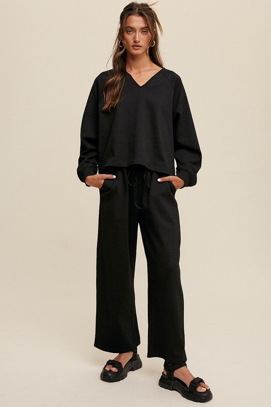 V-Neck Sweatshirt and Pants || Black