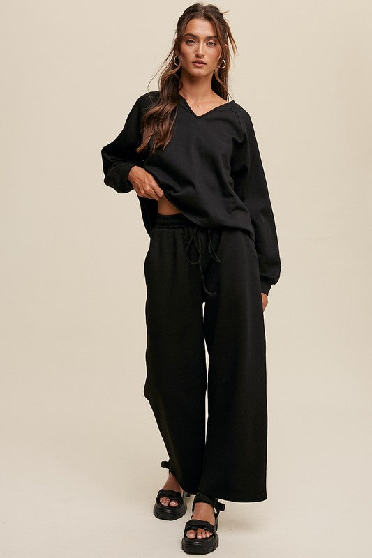 V-Neck Sweatshirt and Pants || Black