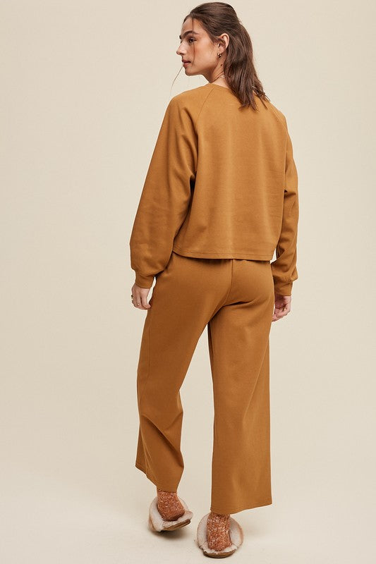 V-Neck Sweatshirt and Pants || Butterscotch