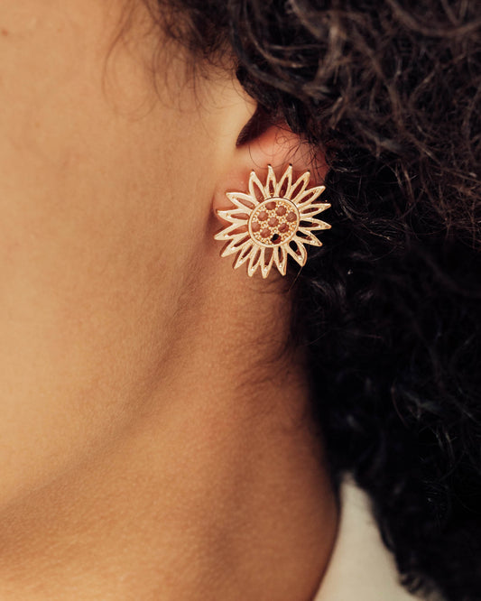 Daisy Stud