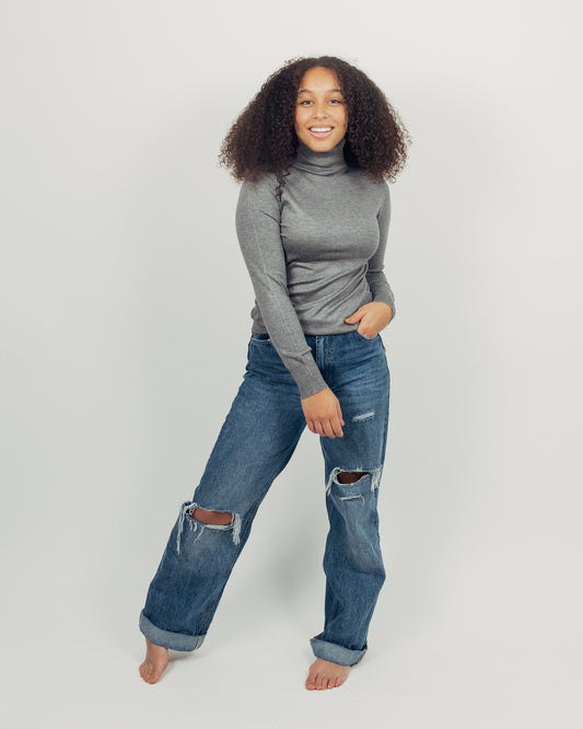 Malt Turtleneck || Gray