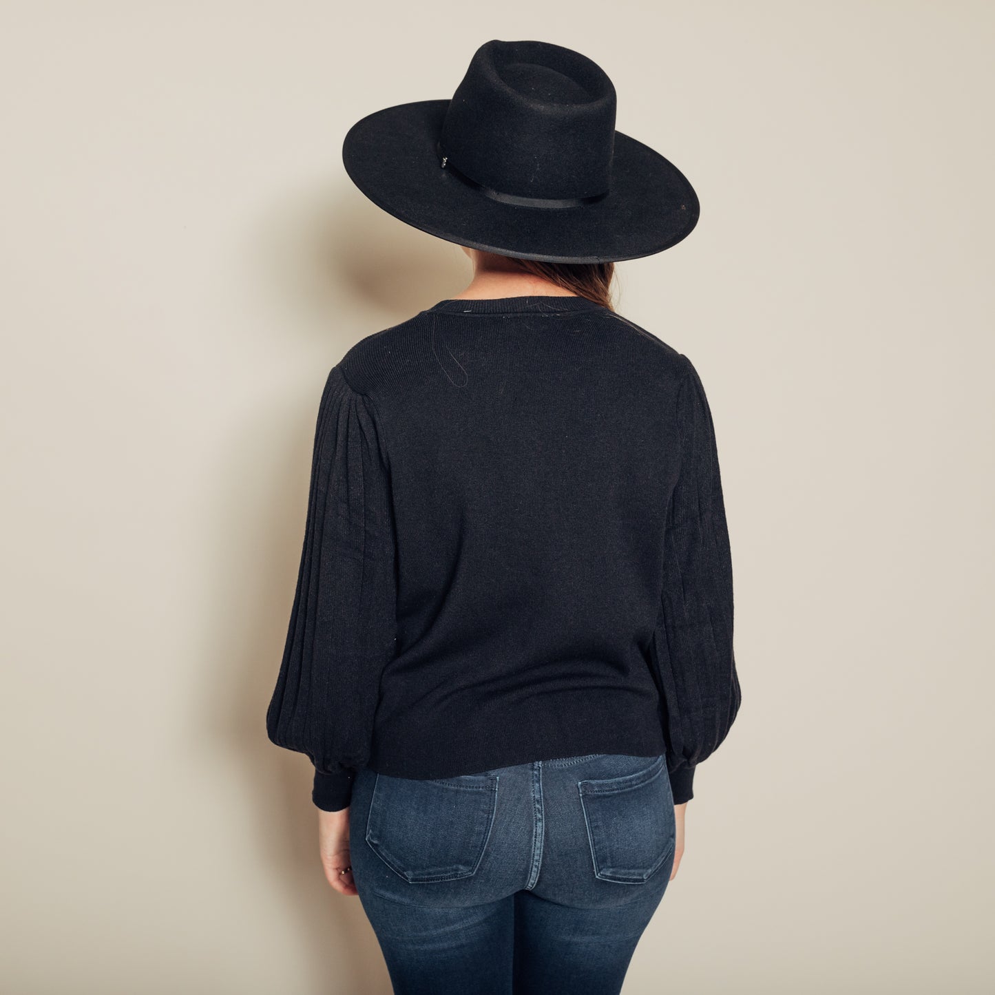 Kelli Sweater || Black
