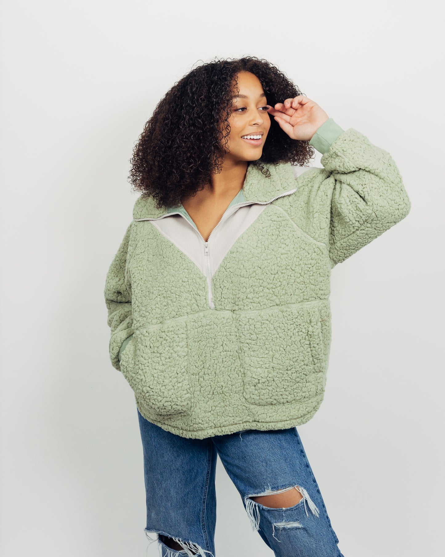 Carly Pullover