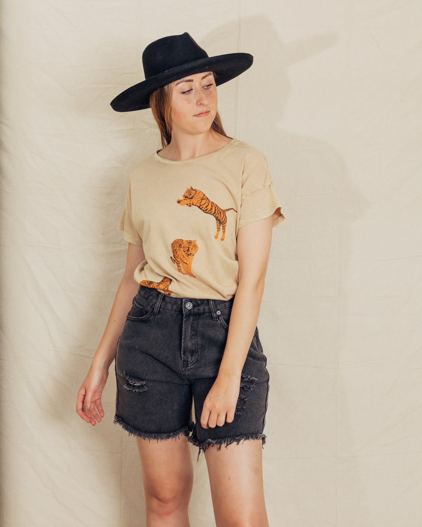 Lyndi Shorts || Black
