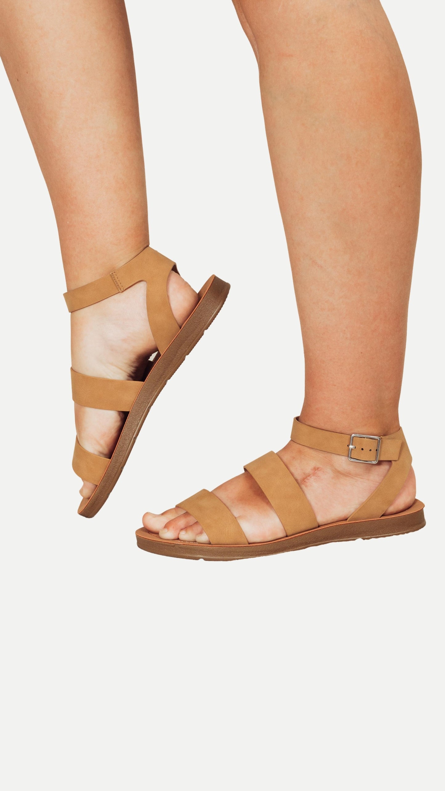 Sandals || Brown