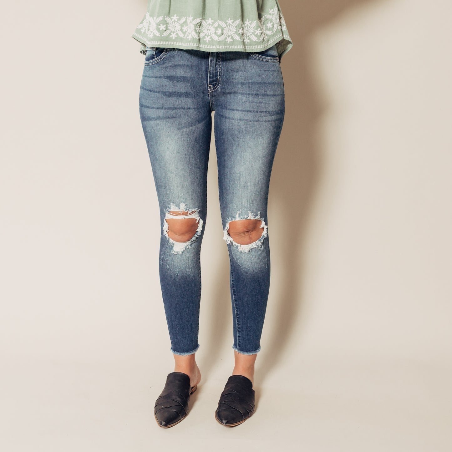 Holey Jeans – Alice Loves Clothes